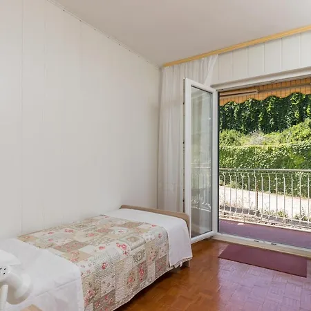 Varez - Two Bedroom With Balcony And Sea View Lägenhet Dubrovnik