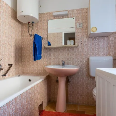 Varez - Two Bedroom With Balcony And Sea View Appartement